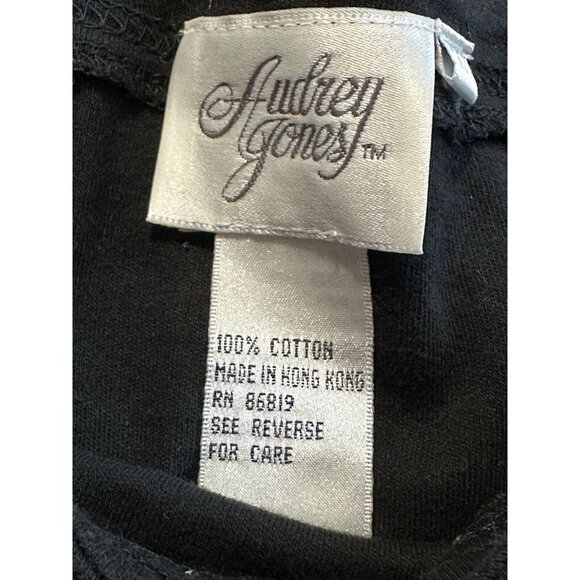 Vintage Audrey Jones Women’s Black Boxy Top Embroidered Cross Side Slit 90s READ - Picture 5 of 11